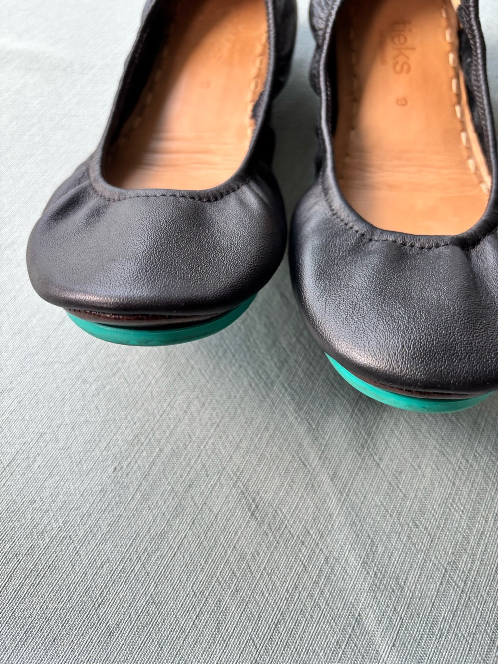 Tieks Black Leather Ballet Flats Size 9 with Teal bottom - Picture 3 of 10